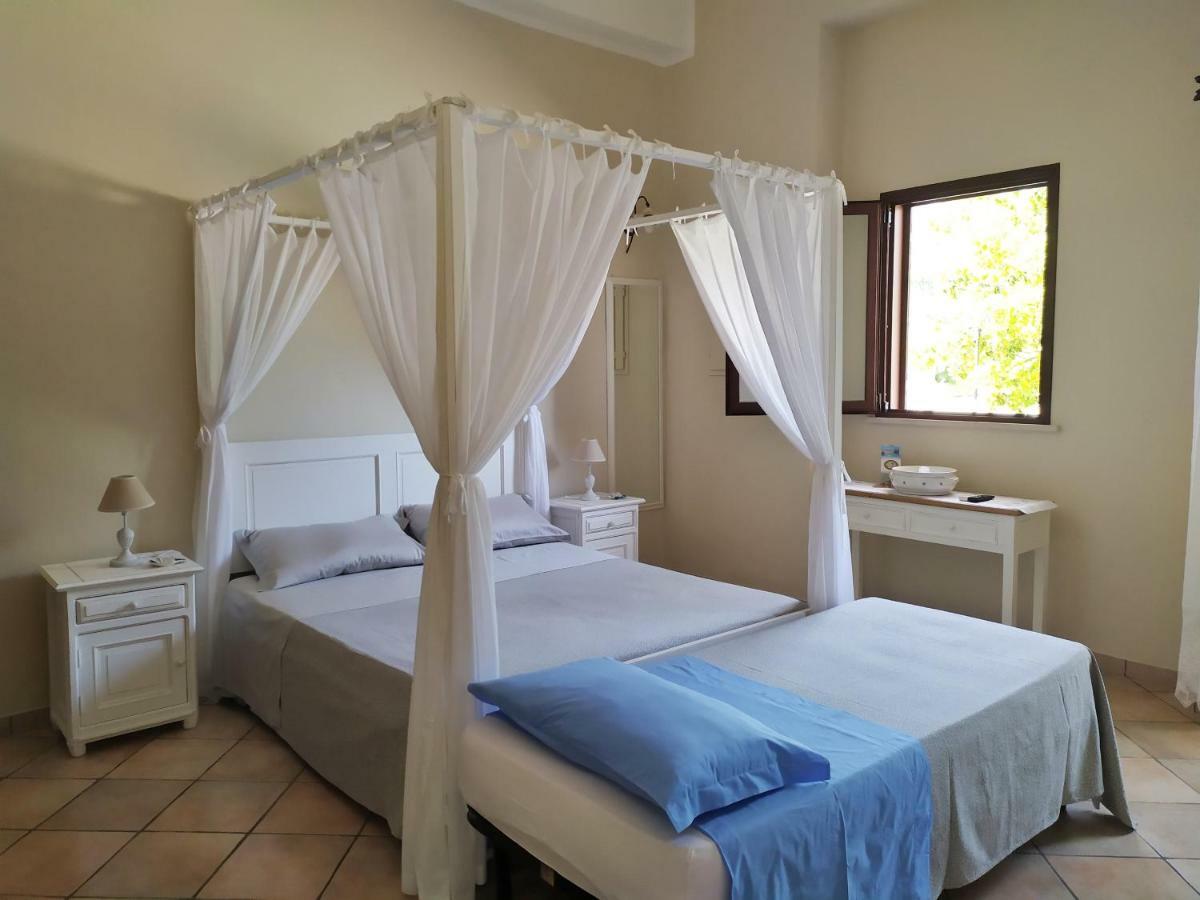 Li Ccoti Bed & Breakfast Cannole